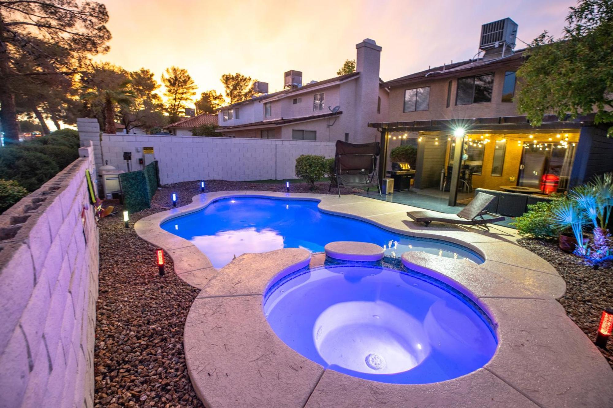 1800 Sqft House W/Heated Pool Spa 13Min From Strip Villa Las Vegas Kültér fotó