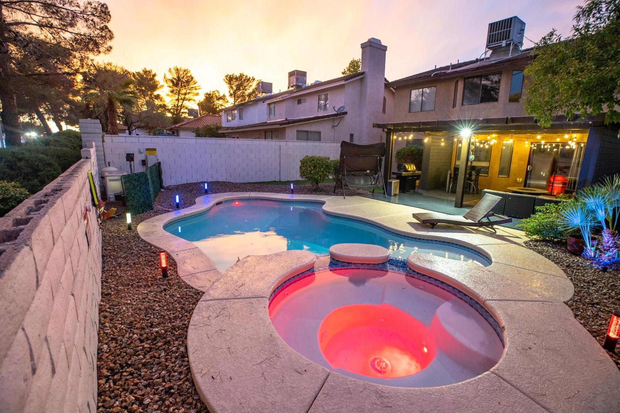 1800 Sqft House W/Heated Pool Spa 13Min From Strip Villa Las Vegas Kültér fotó
